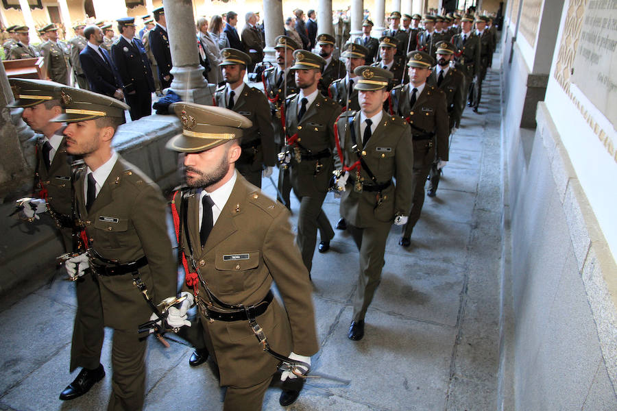 Toma de posesión del nuevo director de la Academia de Artillería, José María Martínez Ferrer