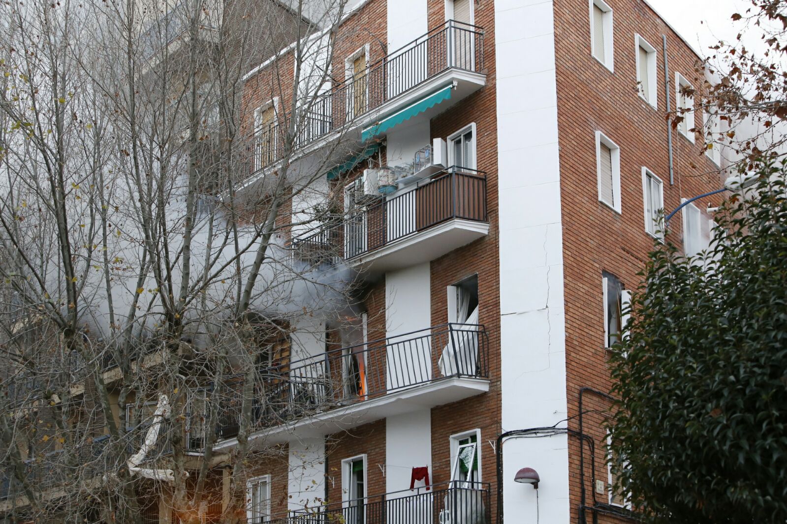 Explosión de gas en la calle Príncipe de Salamanca (1/2)