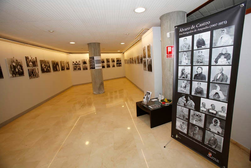 Inauguración en Palencia de la exposición &#039;Álvaro de Castro. Dos fotógrafos de Ampudia&#039;