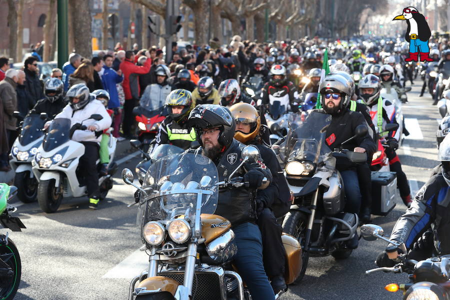 Ambiente en el desfile de banderas de Pingüinos en Valladolid (Parte 3)