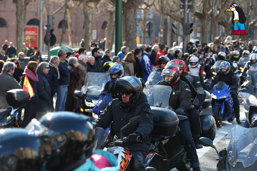 Ambiente en el desfile de banderas de Pingüinos en Valladolid (Parte 3)