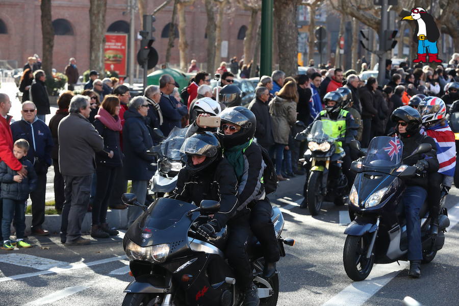 Ambiente en el desfile de banderas de Pingüinos en Valladolid (Parte 3)