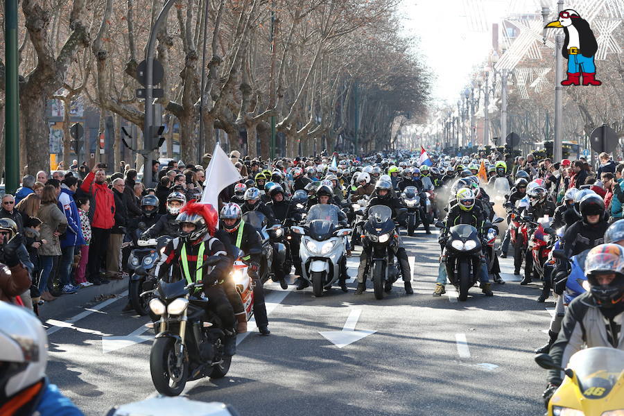 Ambiente en el desfile de banderas de Pingüinos en Valladolid (Parte 4)