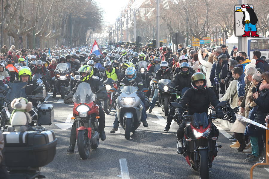 Ambiente en el desfile de banderas de Pingüinos en Valladolid (Parte 4)