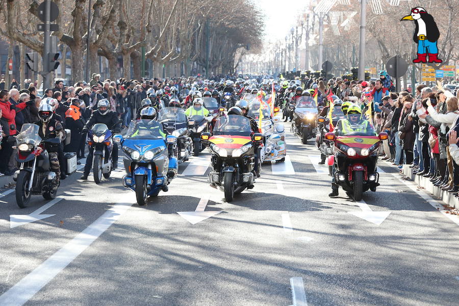 Ambiente en el desfile de banderas de Pingüinos en Valladolid (Parte 7)