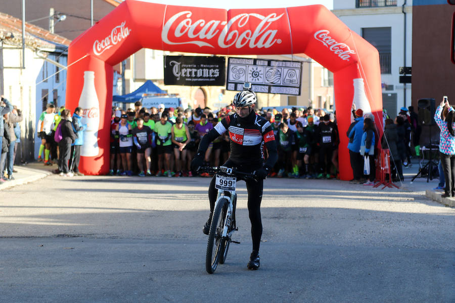 Tercera prueba de la carrera XXIV Liga de Cross de Cabrerizos disputada en Moriscos (Salamanca)