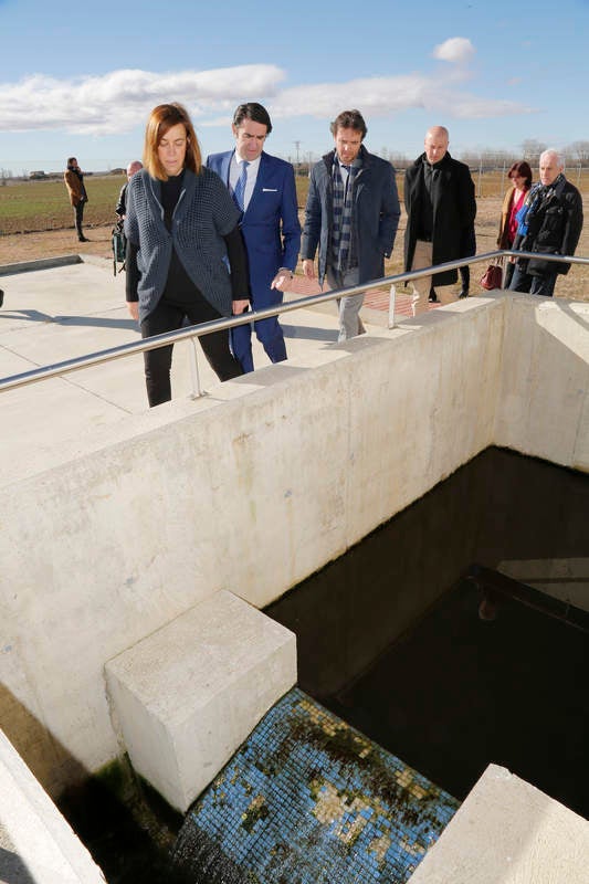 El consejero de Fomento y Medio Ambiente visita las localidades de Villarramiel, Paredes de Nava y Fuentes de Nava
