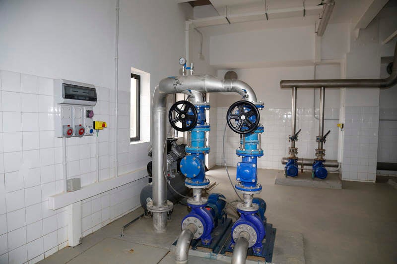 El consejero de Fomento y Medio Ambiente visita las localidades de Villarramiel, Paredes de Nava y Fuentes de Nava