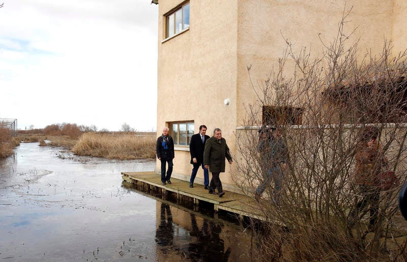 El consejero de Fomento y Medio Ambiente visita las localidades de Villarramiel, Paredes de Nava y Fuentes de Nava
