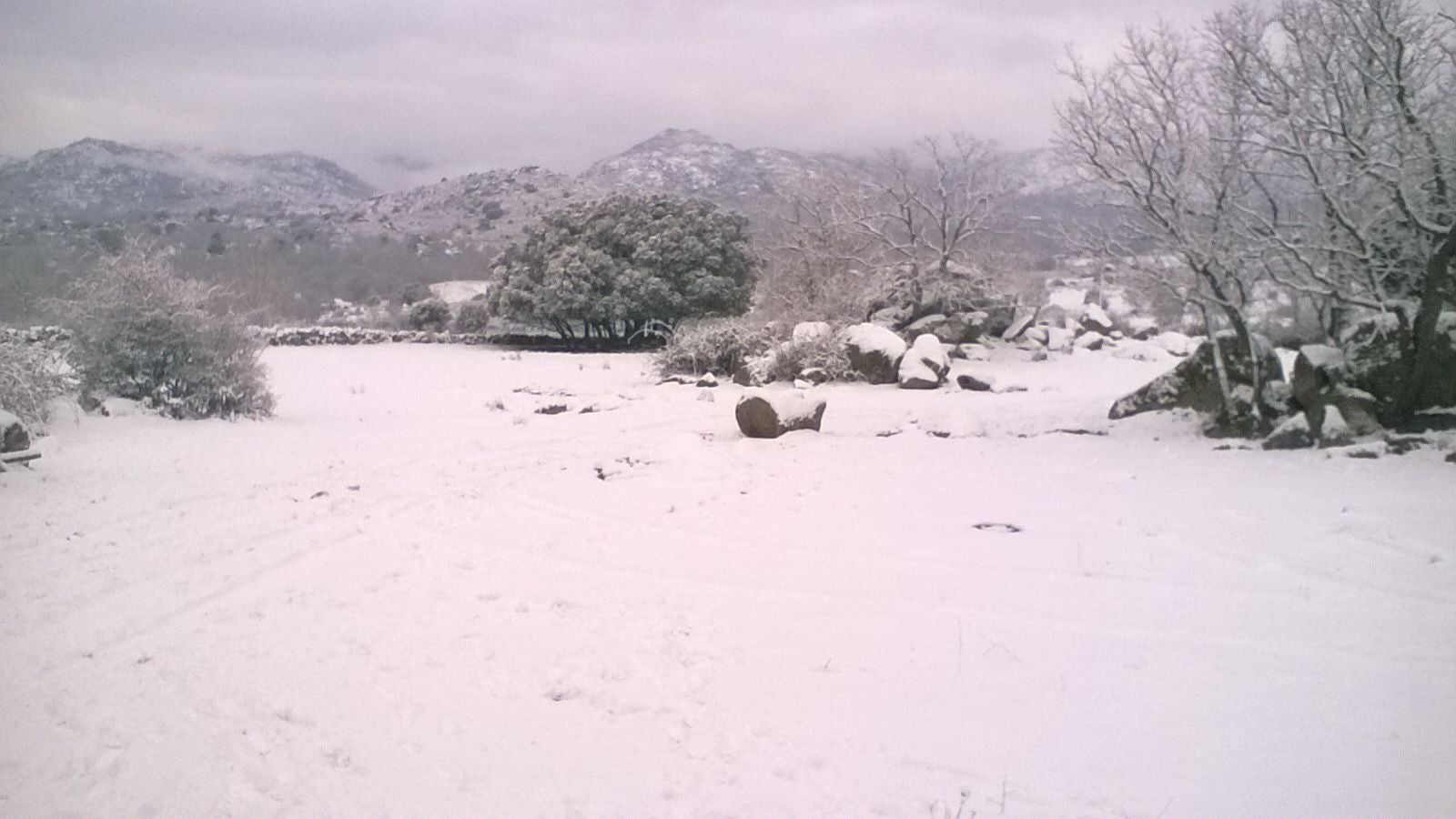 Nieve en San Juan del Molinillo (Ávila).