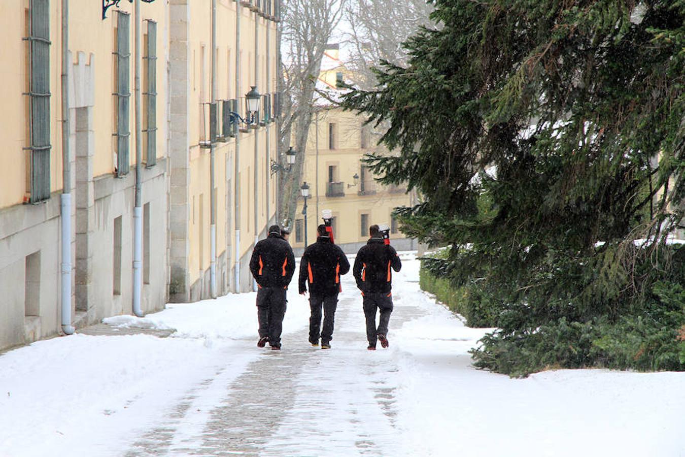 Nieve en Segovia capital y La Granja