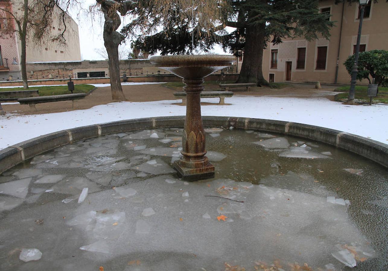 Nieve en Segovia capital y La Granja