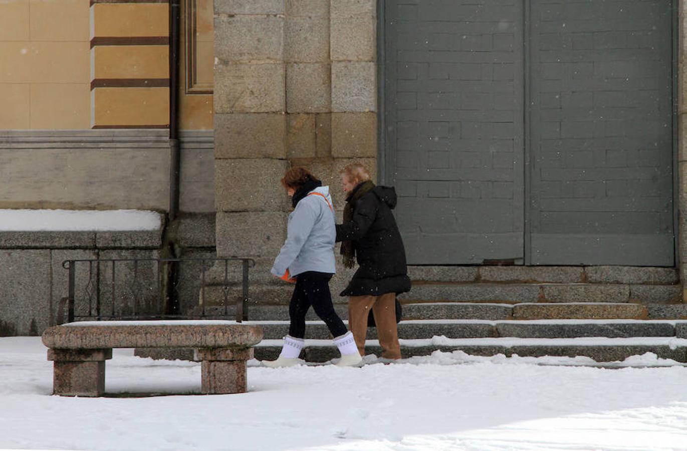 Nieve en Segovia capital y La Granja