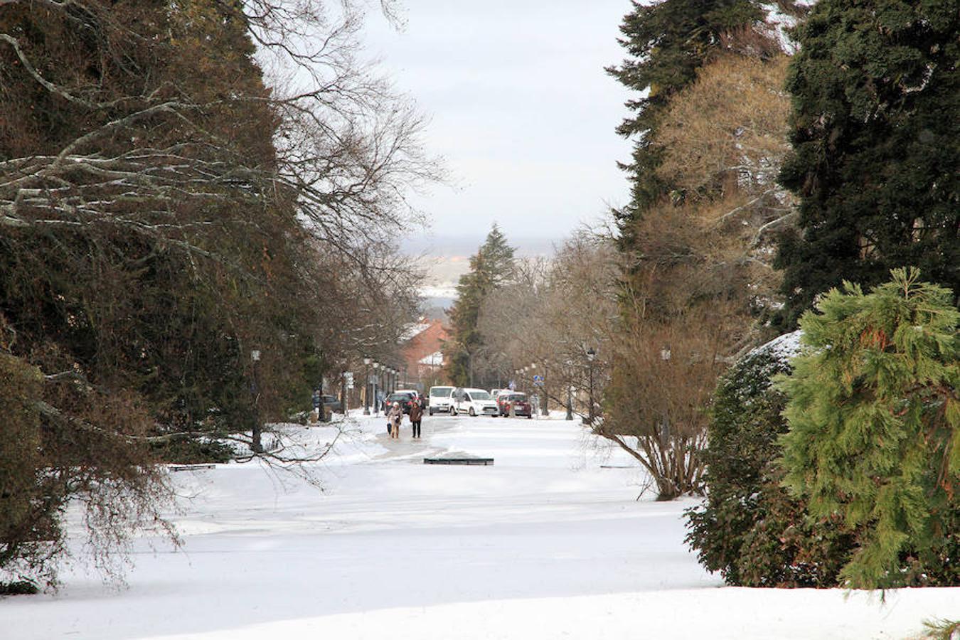 Nieve en Segovia capital y La Granja