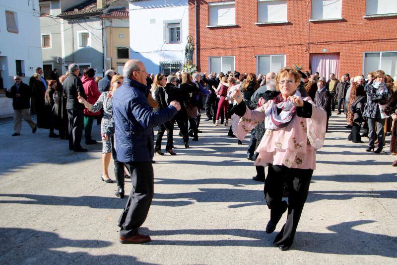 Celebración en Cevico Navero (Palencia) de su día grande en honor a la Virgen de la Paz