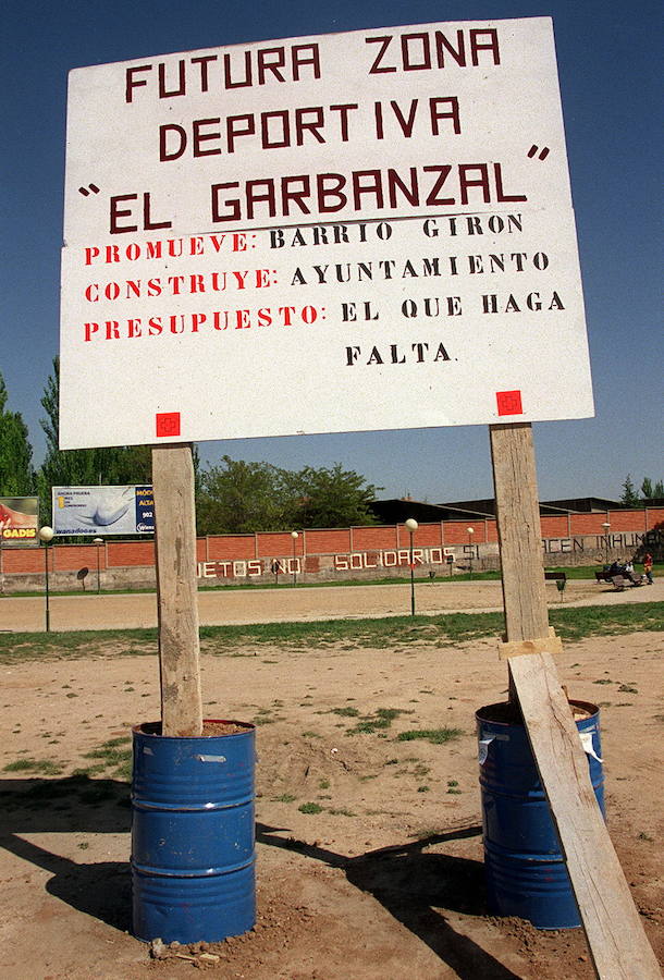 Así protestaban los vecinos contra el &#039;macrocentro&#039; de Cruz Roja en Girón en 2002