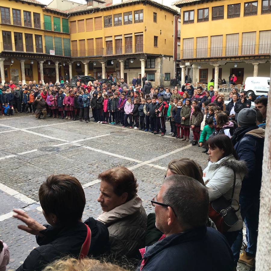 El Colegio Divina Providencia de Tordesillas celebra el Día de la Paz.