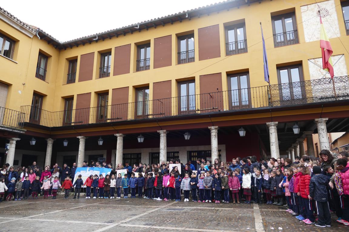 El Colegio Divina Providencia de Tordesillas celebra el Día de la Paz.