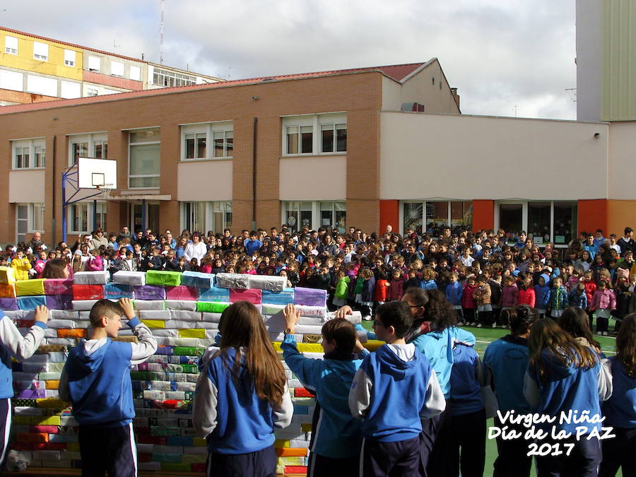 Día de la Paz en el Colegio Virgen Niña.