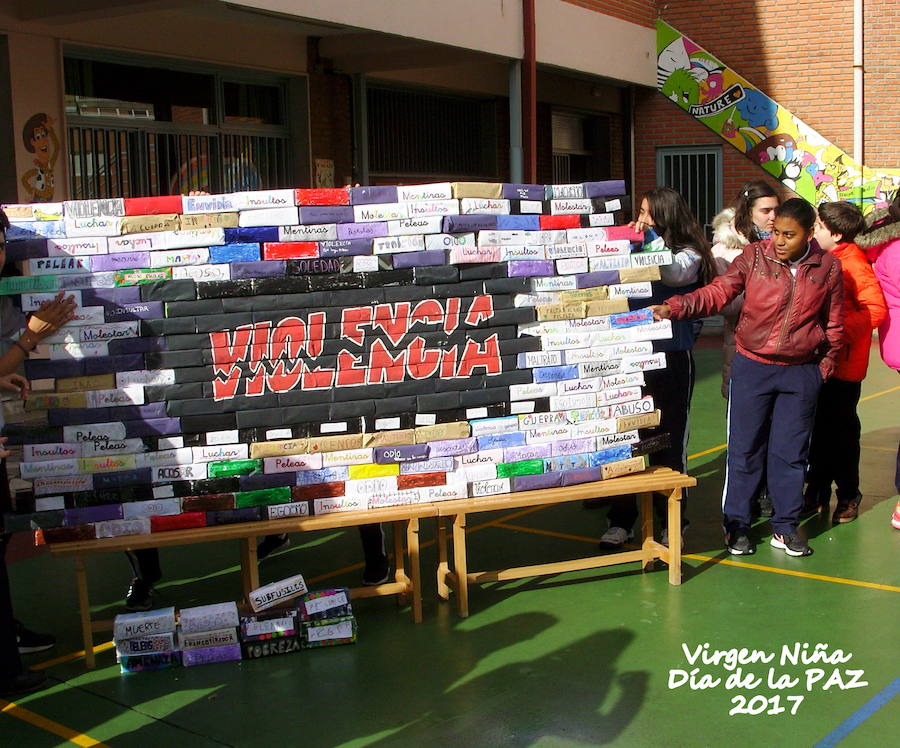 Día de la Paz en el Colegio Virgen Niña.