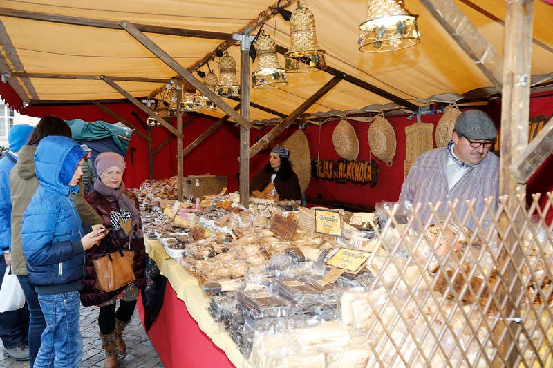 Mercado Tradicional de las Candelas en la Plaza Mayor de Palencia