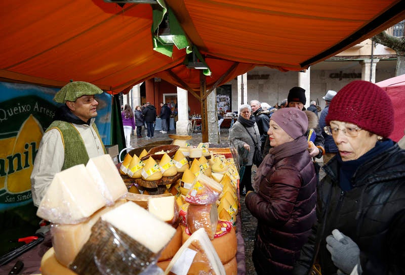 Mercado Tradicional de las Candelas en la Plaza Mayor de Palencia