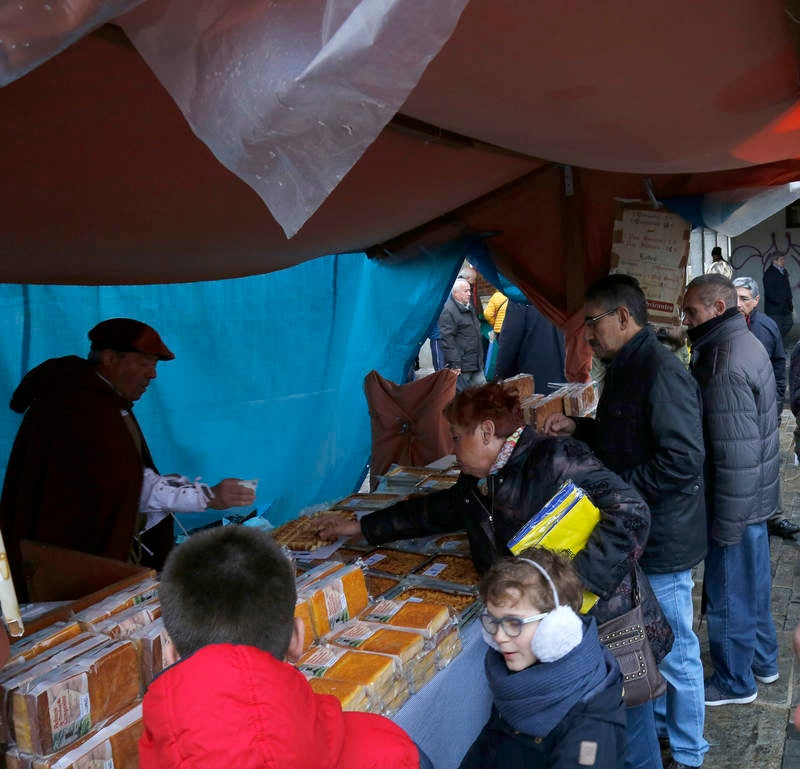 Mercado Tradicional de las Candelas en la Plaza Mayor de Palencia