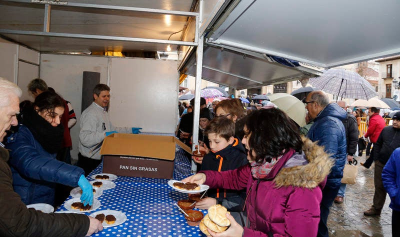 Mercado Tradicional de las Candelas en la Plaza Mayor de Palencia