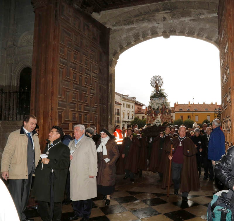 Palencia celebra la festividad de la Virgen de la Calle