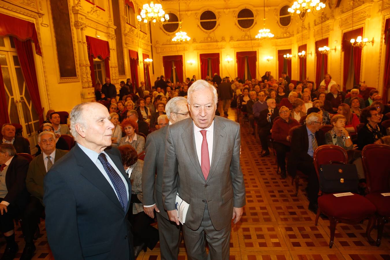 García-Margallo presenta su libro &#039;Europa y el porvenir&#039; en el Club de Opinión Santiago Alba de Valladolid