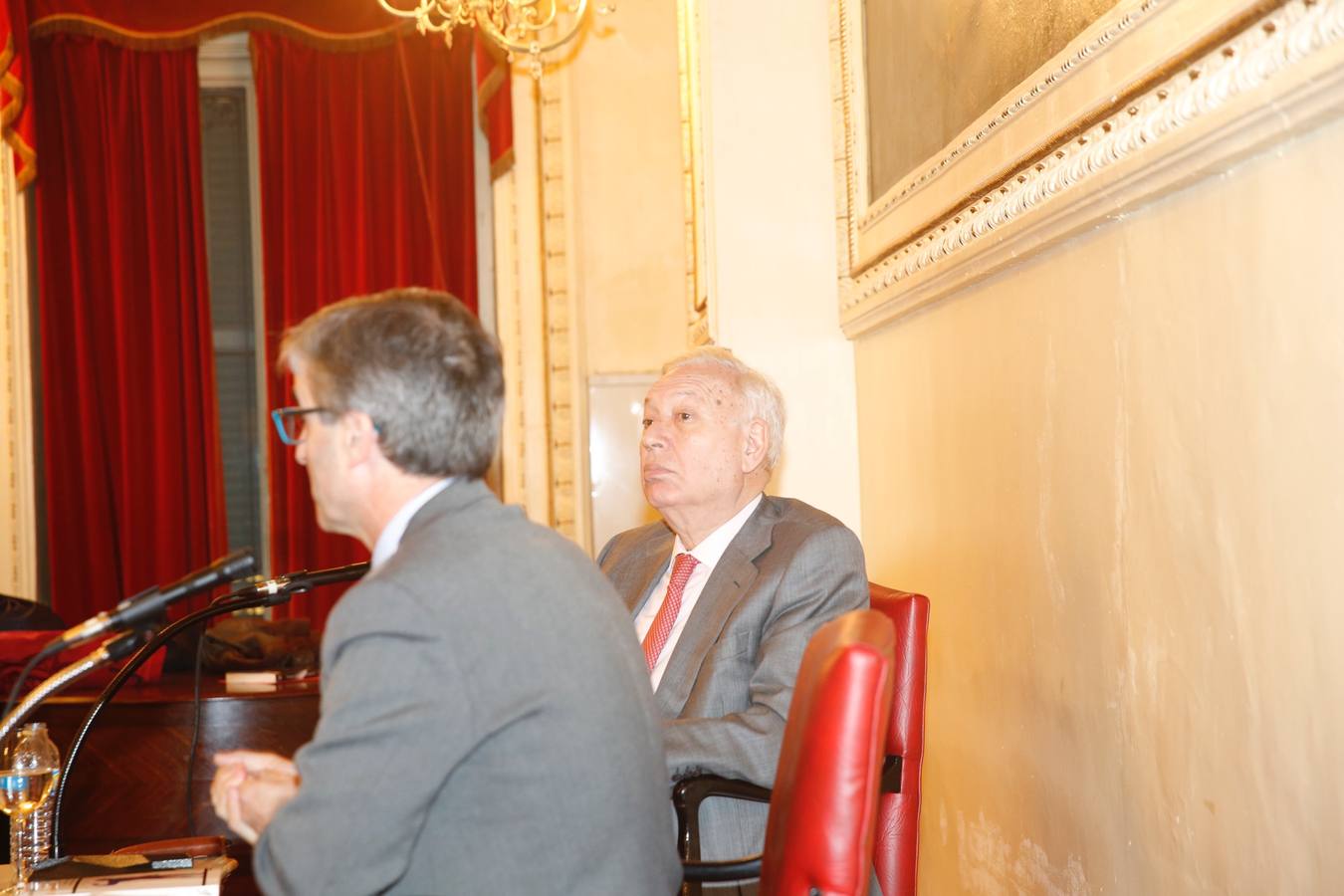 García-Margallo presenta su libro &#039;Europa y el porvenir&#039; en el Club de Opinión Santiago Alba de Valladolid