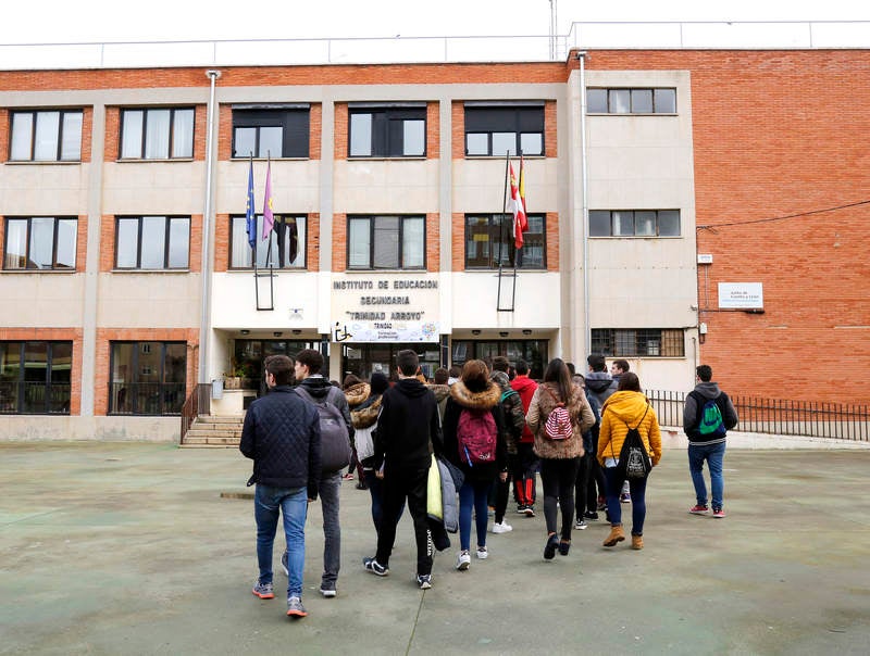 Jornada de difusión de la Formación Profesional en el instituto Trinidad Arroyo de Palencia