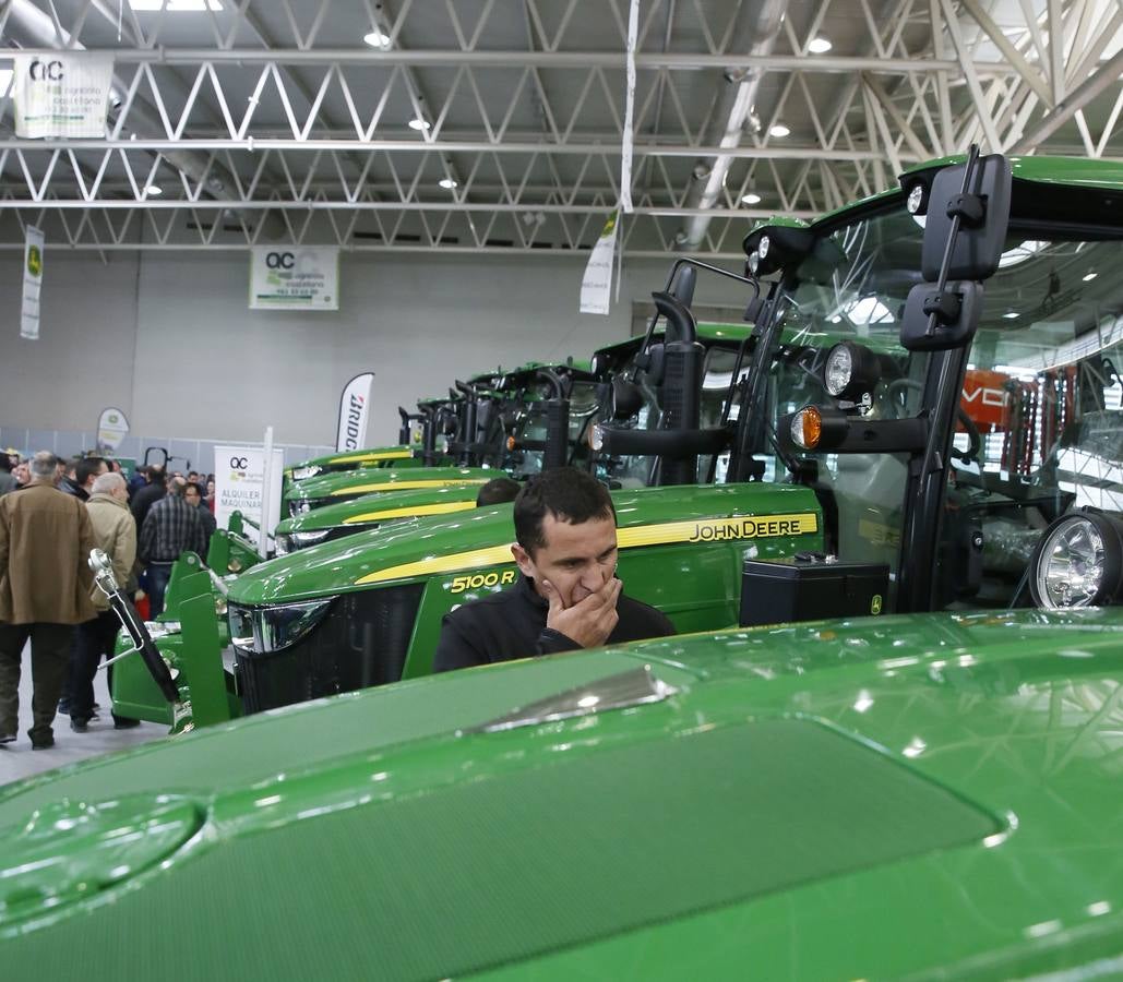 La ministra de Agricultura, Isabel García Terjerina, inaugura en Valladolid la Feria Agraria