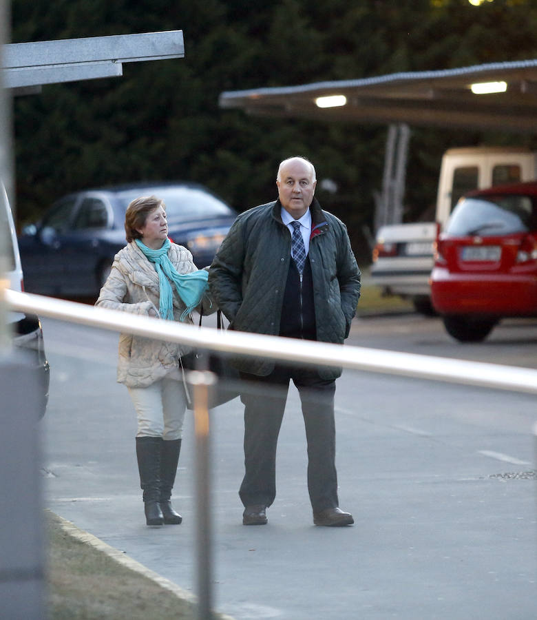 Famosos y personalidades arropan a las familias de los jóvenes arrollados por el tren en Palencia