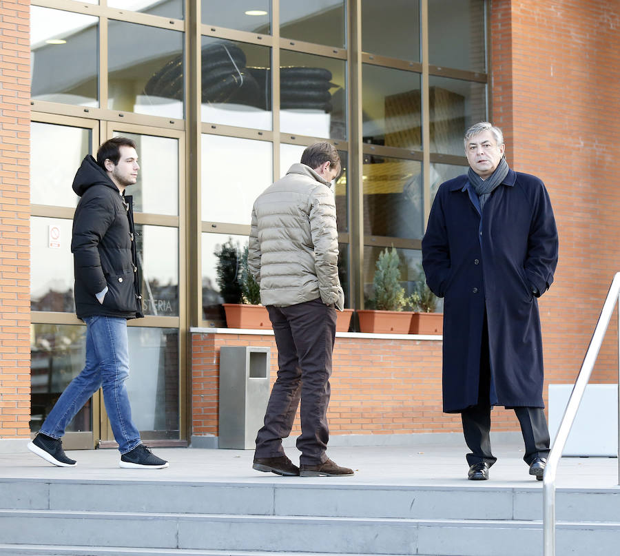 Famosos y personalidades arropan a las familias de los jóvenes arrollados por el tren en Palencia