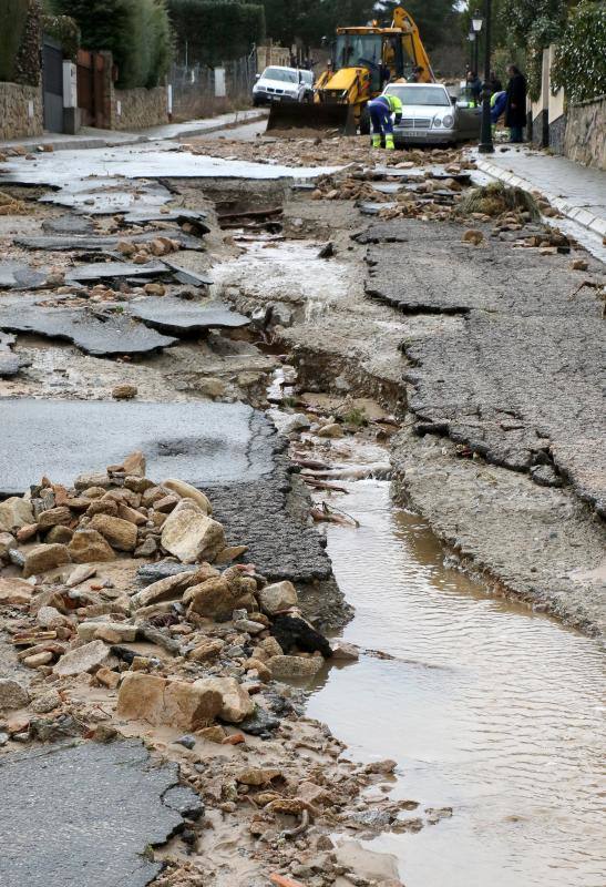 Inundaciones y destrozos del temporal en la estación del Espinar (Segovia)