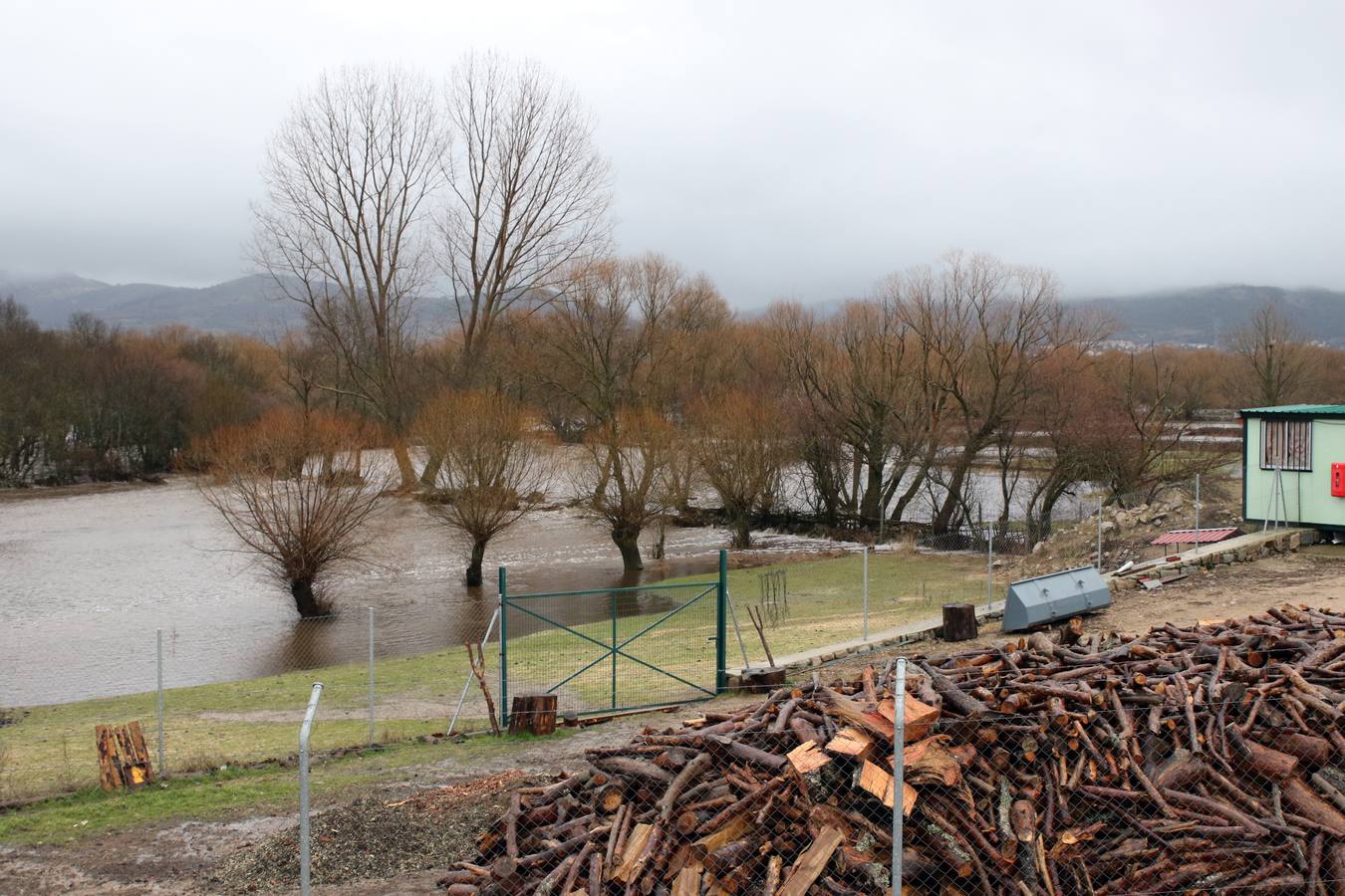 Río Moros a su paso por  El Espinar.