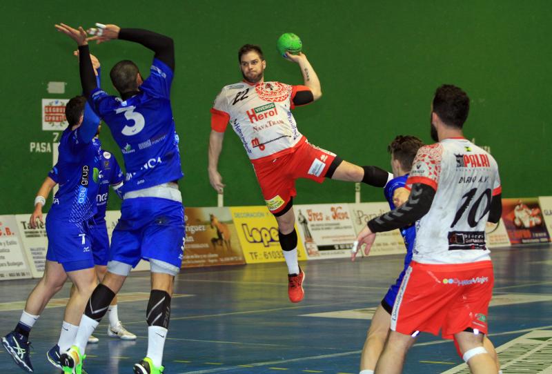 El Viveros Herol BM Nava cae frente al Teucro (28-29)