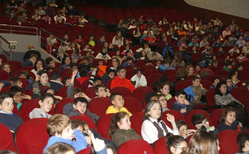 Escolares asisten a las proyecciones de la sección &#039;Cine y Escuela&#039; de la Muestra de Cine de Palencia