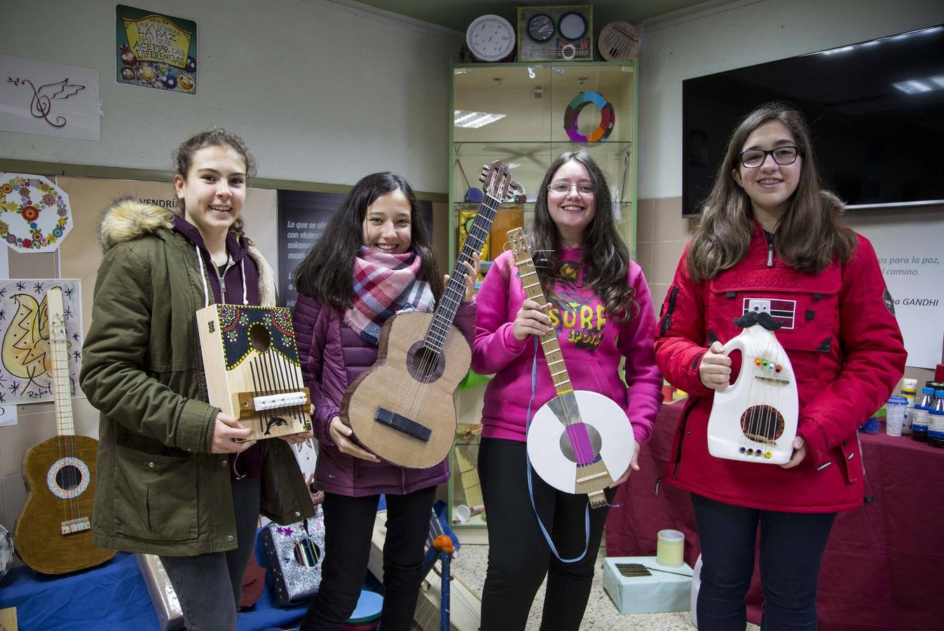 Alumnos del Pinar de la Rubia diseñan instrumentos musicales con productos reciclados