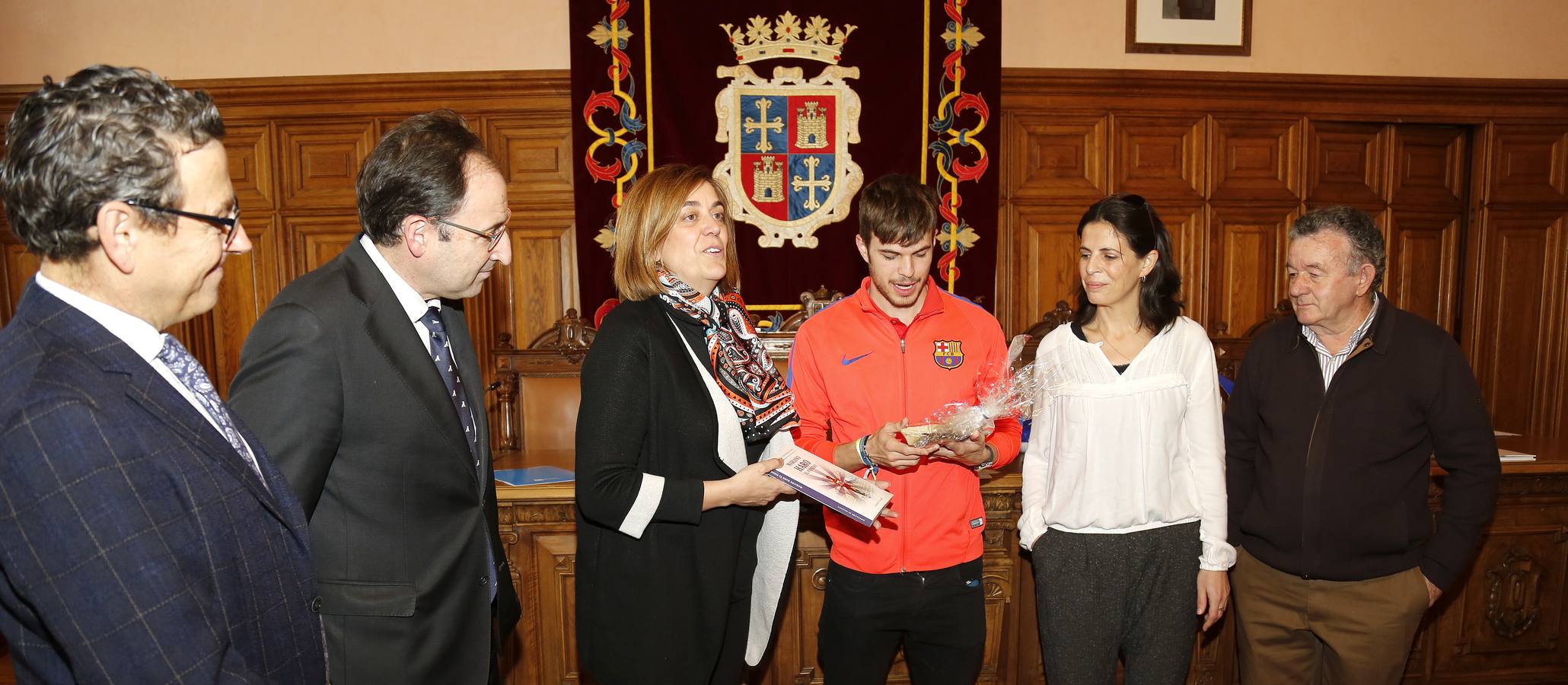 Palencia felicita a su campeón