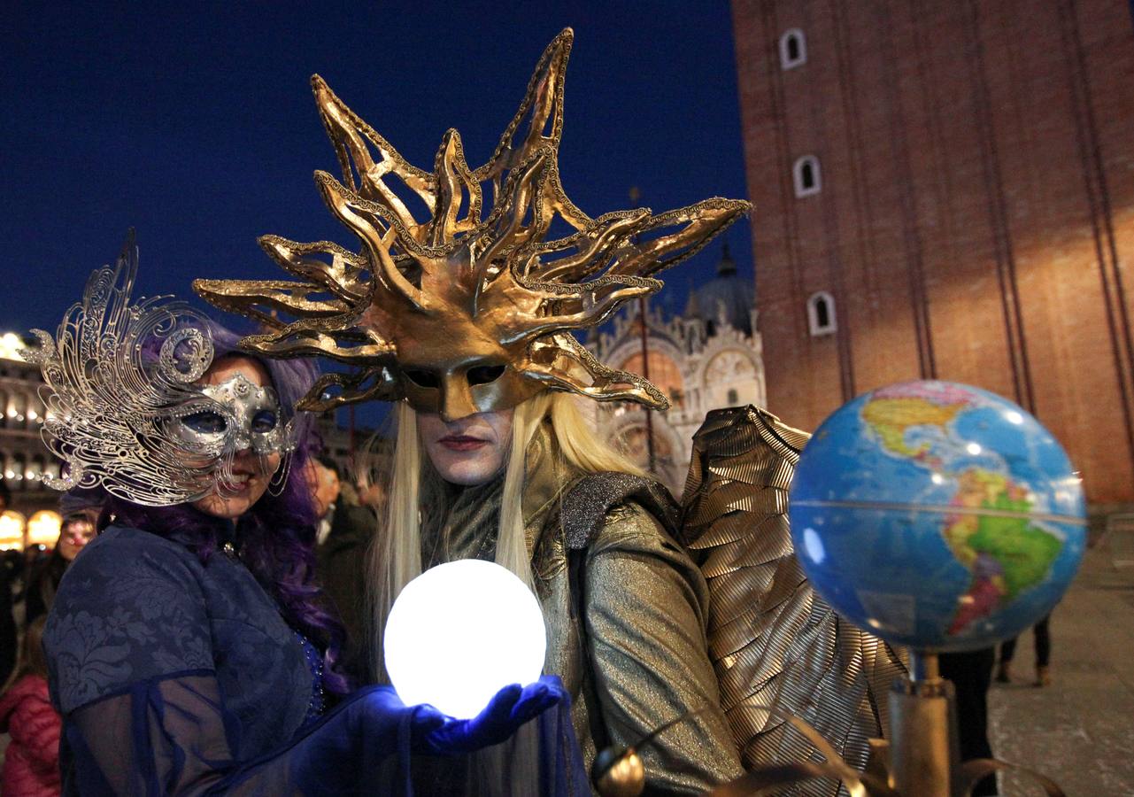 Venecia se llena de máscaras