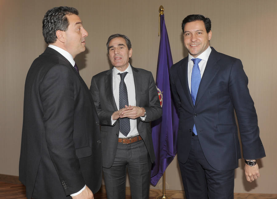 Entrega de medallas en las Cortes de Castilla y León