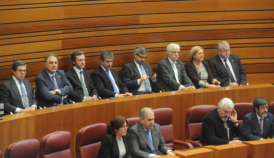 Entrega de medallas en las Cortes de Castilla y León