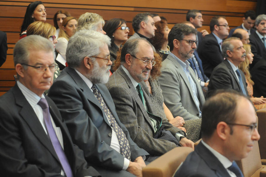 Entrega de medallas en las Cortes de Castilla y León