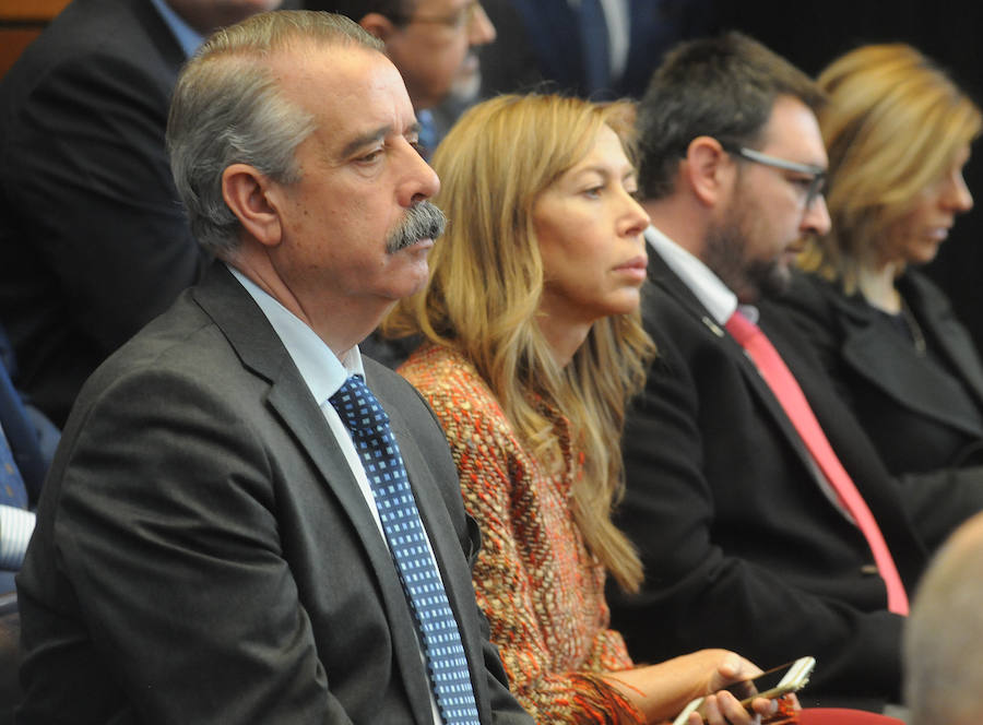 Entrega de medallas en las Cortes de Castilla y León