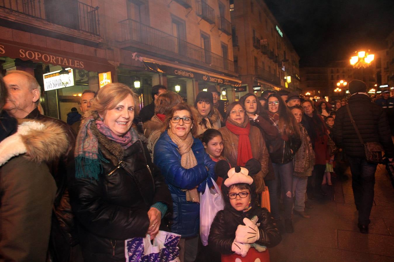 Segovia disfruta del martes de carnaval con un animado desfile