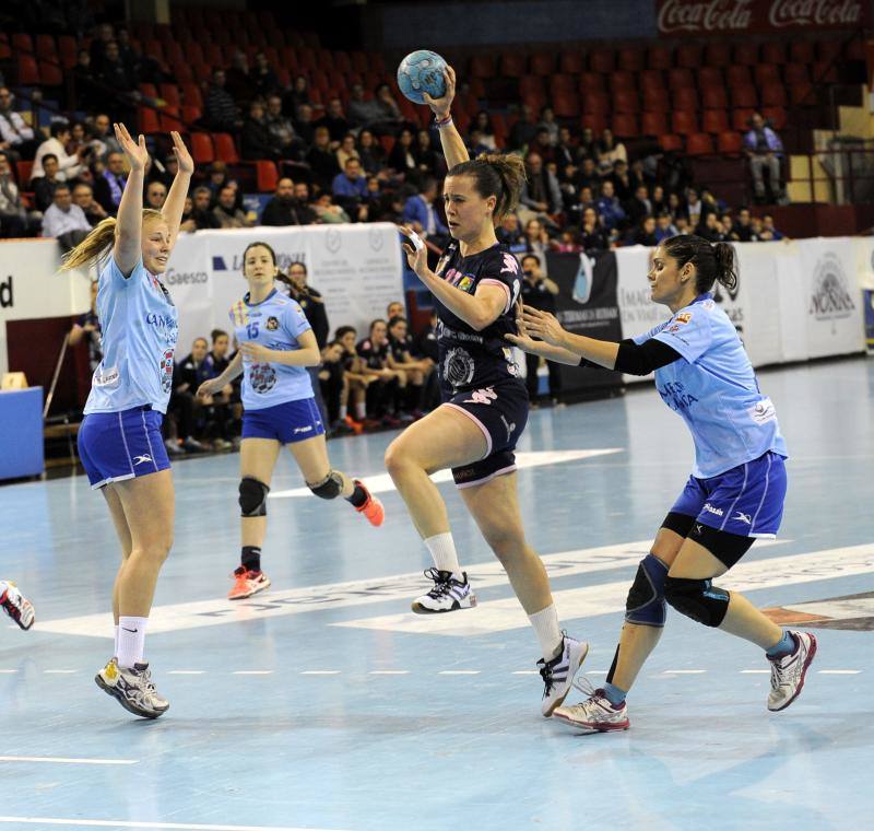 Aula Cultural-Canyamelar en el Polideportivo Huerta del Rey (Valladolid)