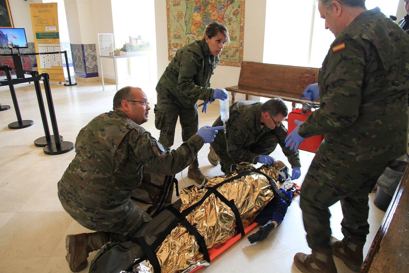 Un simulacro en el Alcázar de Segovia recuerda el incendio que destruyó la fortaleza en 1862