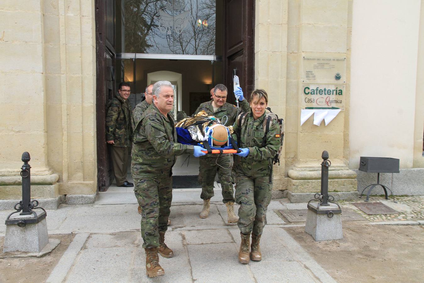 Un simulacro en el Alcázar de Segovia recuerda el incendio que destruyó la fortaleza en 1862